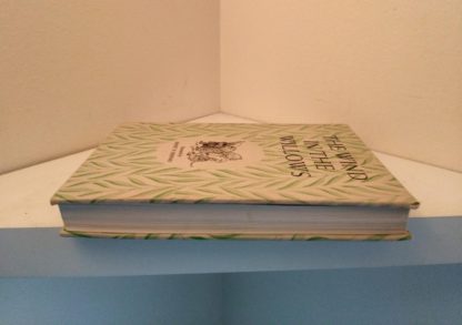 1954 copy of The Wind in the Willows illustrated by Ernest Shepard text block view