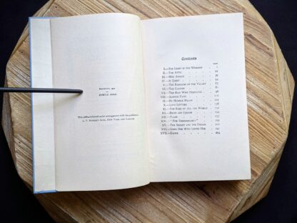 Table of Contents inside a 1902 copy of Lavender & Old Lace by Myrtle Reed