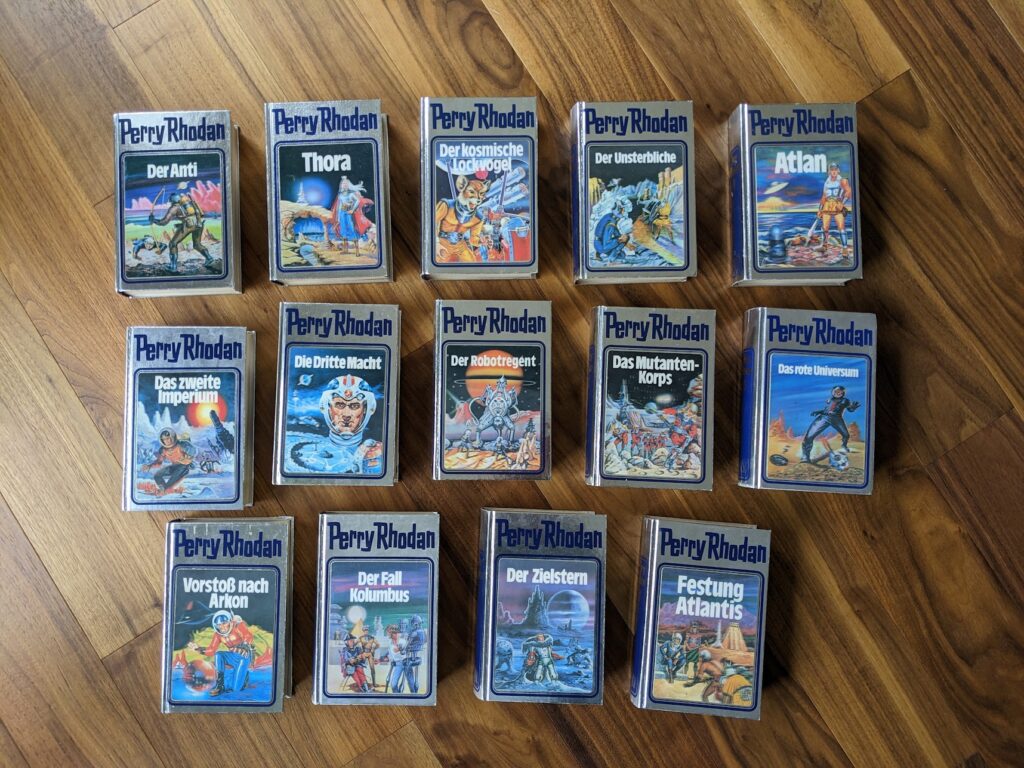 Perry Rhodan Book Lot with holograph images on front panels - 1979 - 1984