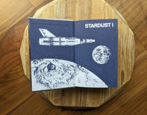 Perry Rhodan Book with holograph images on front panels - front pastedown and endpaper