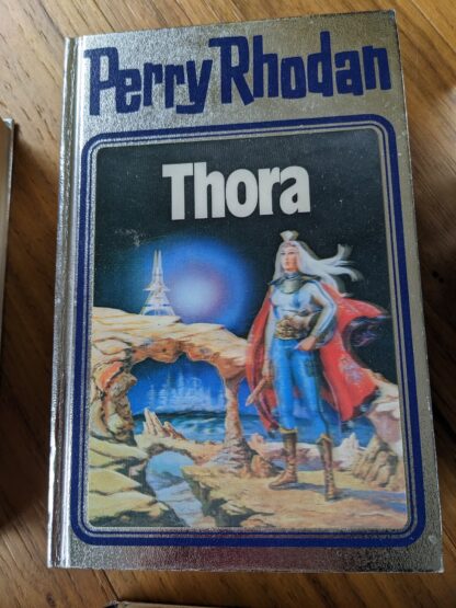 Thora - Perry Rhodan - holographic image on front panel