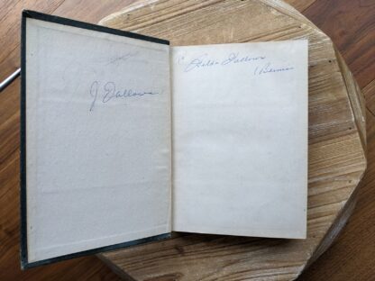 front endpaper and pastedown - 1912 Story of the Wreck of the Titanic - The Ocean's Greatest Disaster - Memorial Edition