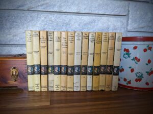 Nancy Drew Lot of 14 - 1959 - 1970