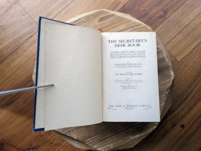 Title page - 1943 The Secretary's Deskbook - The John C. Winston Company