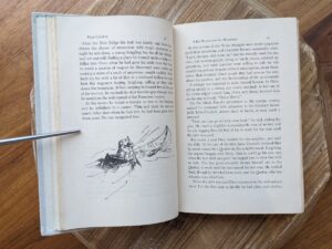 pages inside - Davy Crockett - Childrens Junior Deluxe Edition - Circa 50s