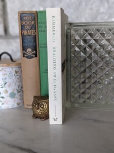 Spine View - Braiding Sweetgrass by Robin Wall Kimmerer - First paperback edition