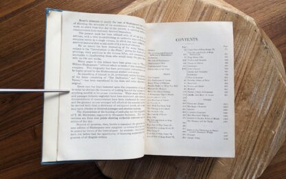 Contents page - Circa 1920s - Complete Shakespeare with Temple Notes