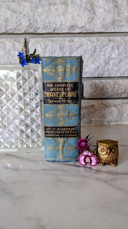 Spine view -Circa 1920s - Complete Shakespeare with Temple Notes