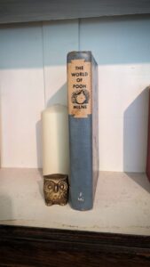 1957 The World of Pooh by A. A. Milne - Spine view