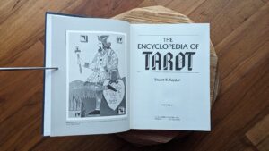 Title page - 1985 The Encyclopedia of Tarot - Volume I by Stuart R. Kaplan - fifth edition