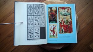 pages inside - 1985 The Encyclopedia of Tarot - Volume I by Stuart R. Kaplan