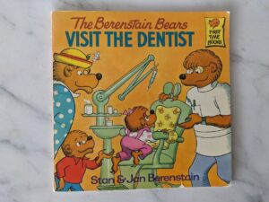 1981 The Berenstain Bears Visit the Dentist - Random House