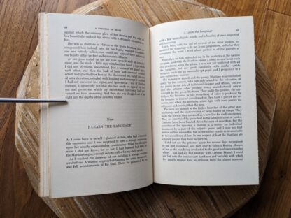 1970 A Princess of Mars by Edgar Rice Burroughs - Illustrated by Frank Frazetta - pages inside