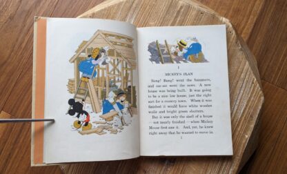 first page - 1939 Mickey Never Fails by Robin Palmer - First Edition in original Dust Jacket