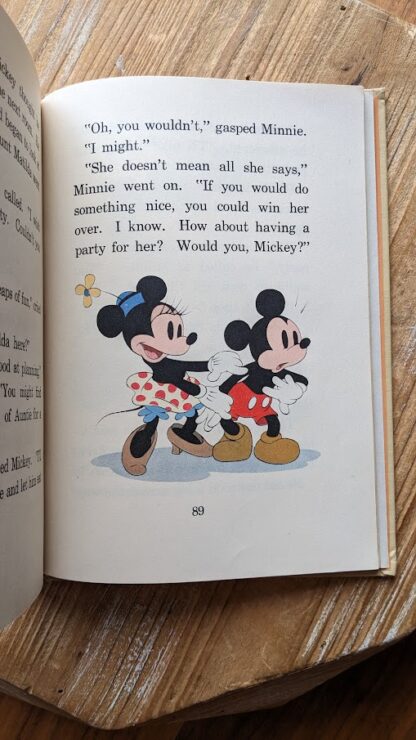illustration inside - 1939 Mickey Never Fails by Robin Palmer - First Edition in original Dust Jacket