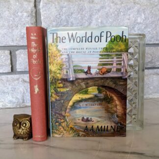 1973 The World of Pooh A.A. Milne, Methuen UK Edition with Colour Plates