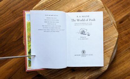 Title page - 1973 The World of Pooh A.A. Milne, Methuen UK Edition with Colour Plates