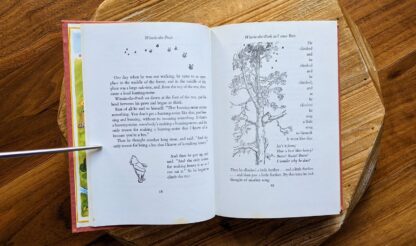 pages inside - 1973 The World of Pooh A.A. Milne, Methuen UK Edition with Colour Plates