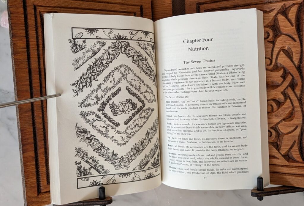 Nutrition - Pages inside - 1989 Prakruti - Your Ayurvedic Constitution Dr Robert E. Svoboda