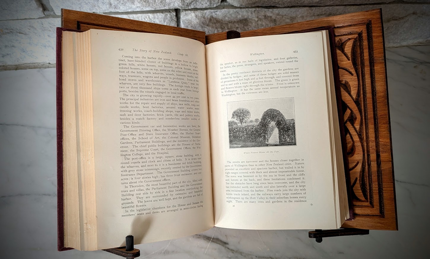 Wellington - pages inside - 1904 The Story of New Zealand by F. Parsons - First Edition