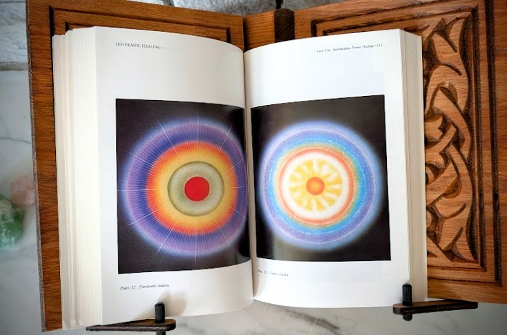 Forehead and Crown chakras - color plate inside - Pranic Healing by Choa Kok Sui - Published in 1990 by Samuel Weiser Inc