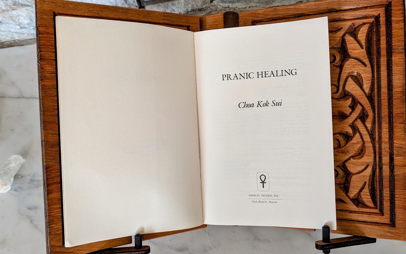 Title Page - Pranic Healing by Choa Kok Sui - Published in 1990 by Samuel Weiser Inc