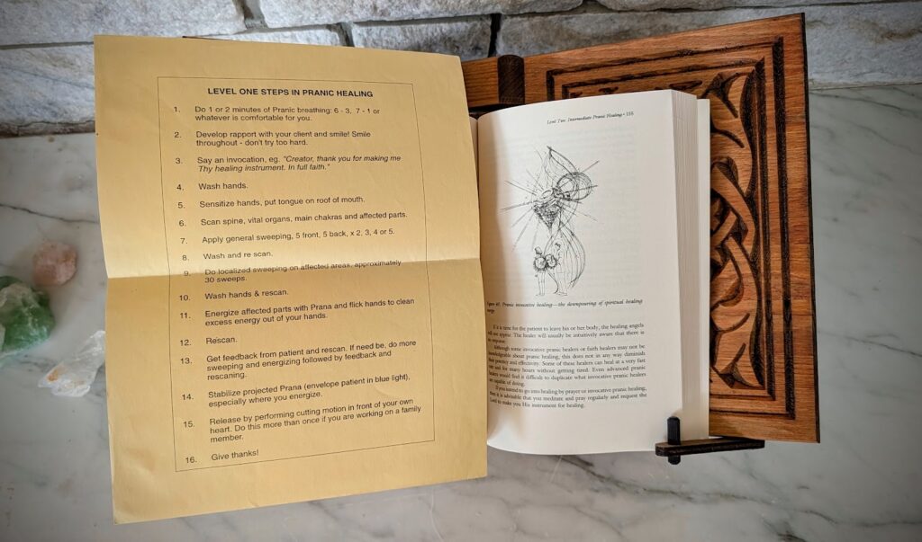 ephemera inside - Level One Steps in Pranic Healing - Pranic Healing by Choa Kok Sui - Published in 1990 by Samuel Weiser Inc